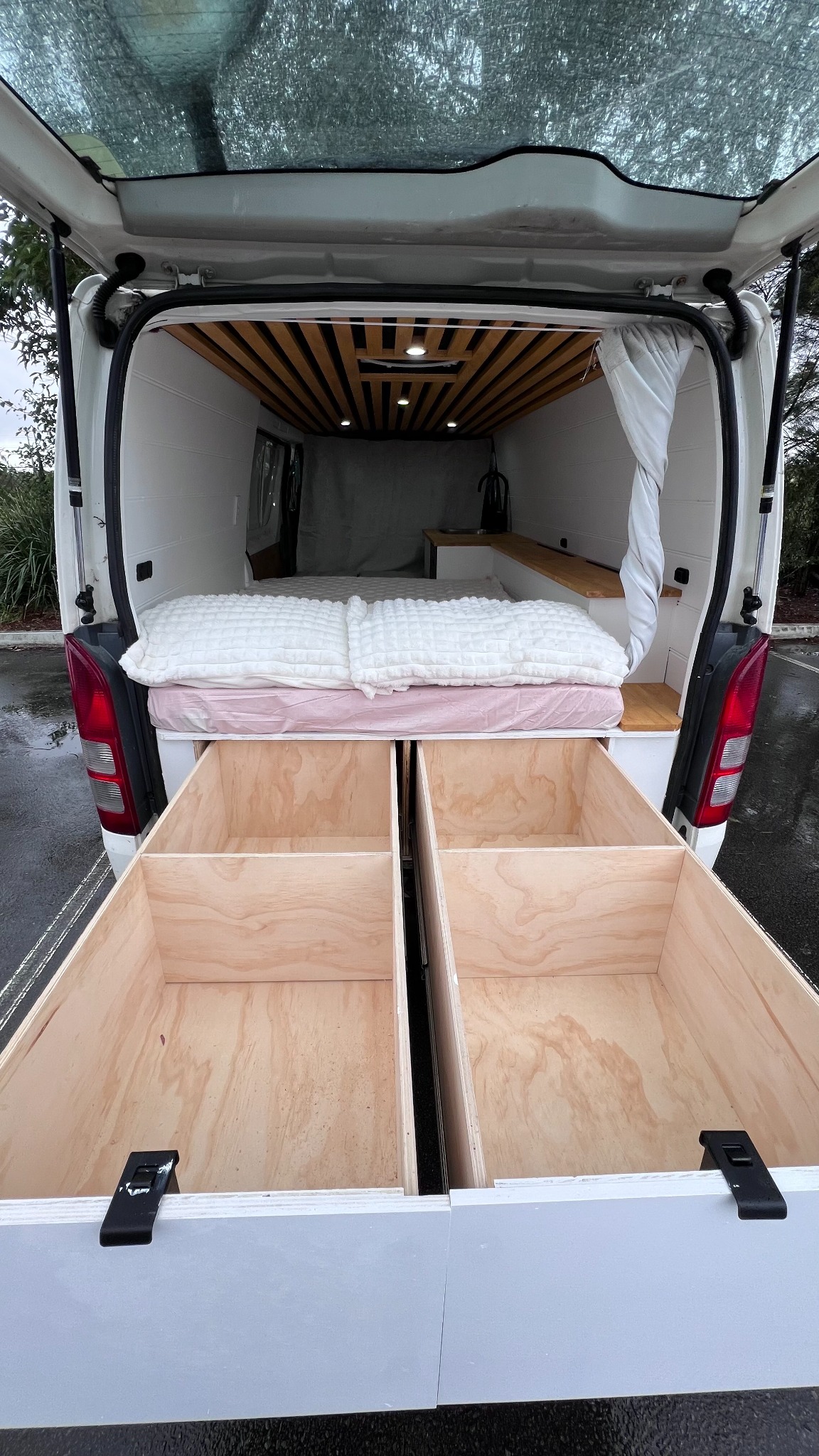 Van Drawers